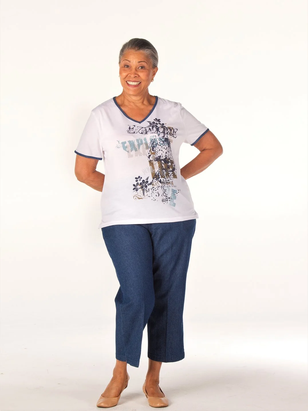 Denim Capri Outfit - Image 4